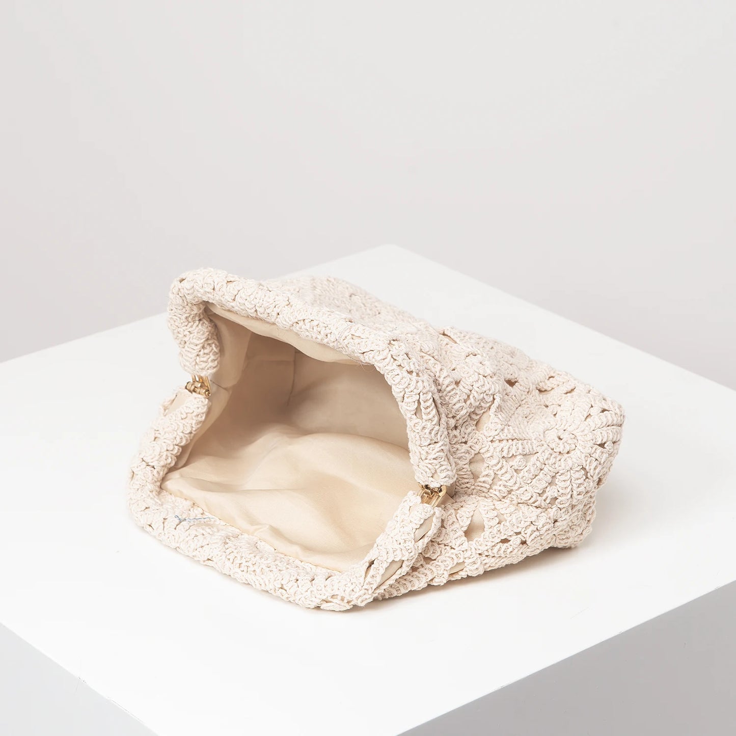 Capri Clutch